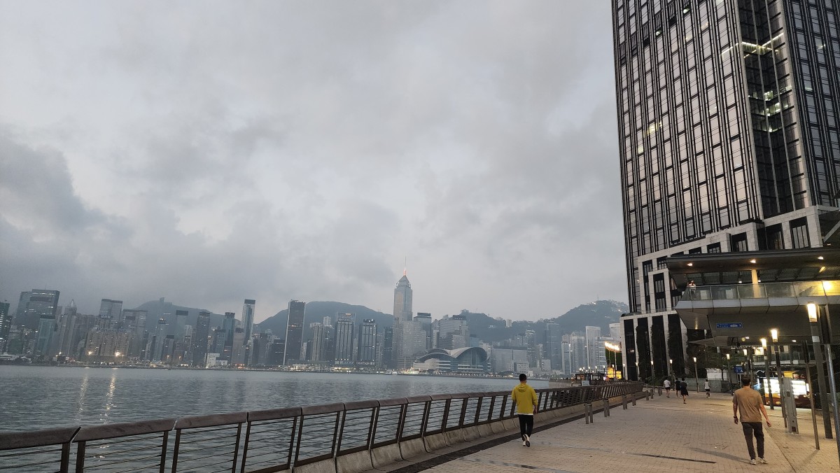 天文台｜大致多雲 日間部分時間有陽光及相當溫暖 市區最高氣溫約27度