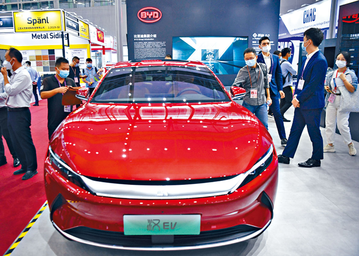 比亞迪1211| 6月新能源汽車銷量13.4萬輛按月升13.5%