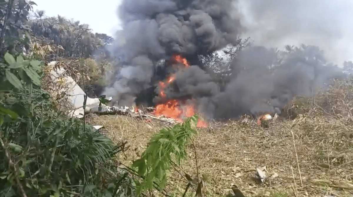 哥倫比亞軍機墜毀 至少66人遇難