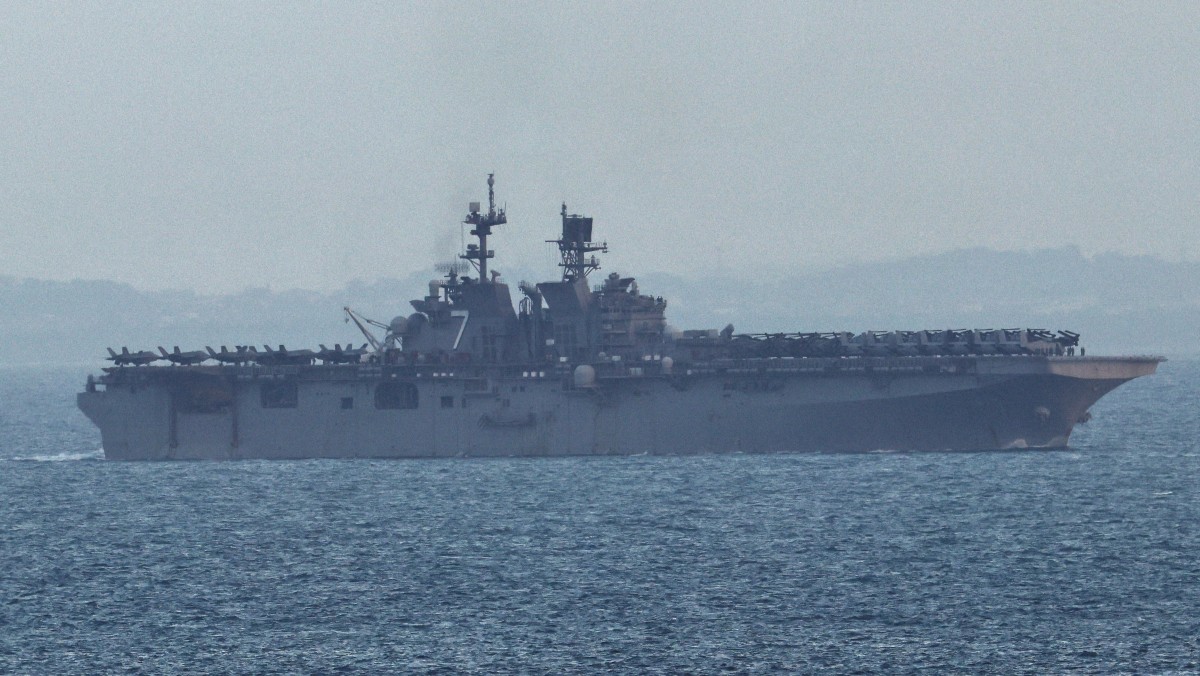 伊朗局勢｜美軍兩棲攻擊艦「的黎波里號」抵中東 增派3500名海軍陸戰隊員及水兵