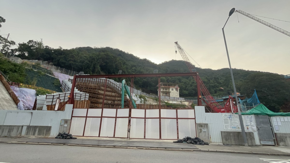 大埔樟樹灘地盤吊機奪命意外 六旬女雜工遭夾困不治 團體籲徹查 大埔樟樹灘地盤吊機奪命意外 六旬女雜工遭夾困不治 團體籲徹查