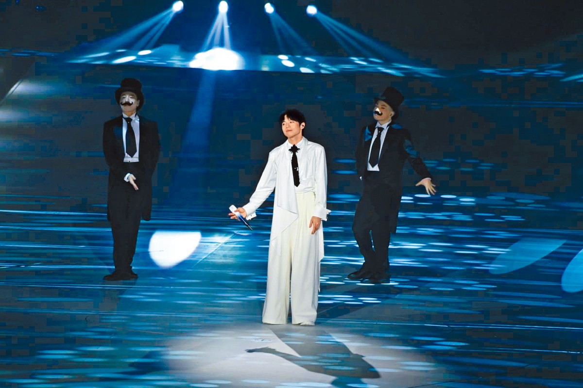 Photo: 星島頭條 Ian化身白馬王子登場 親解夏天開騷之謎