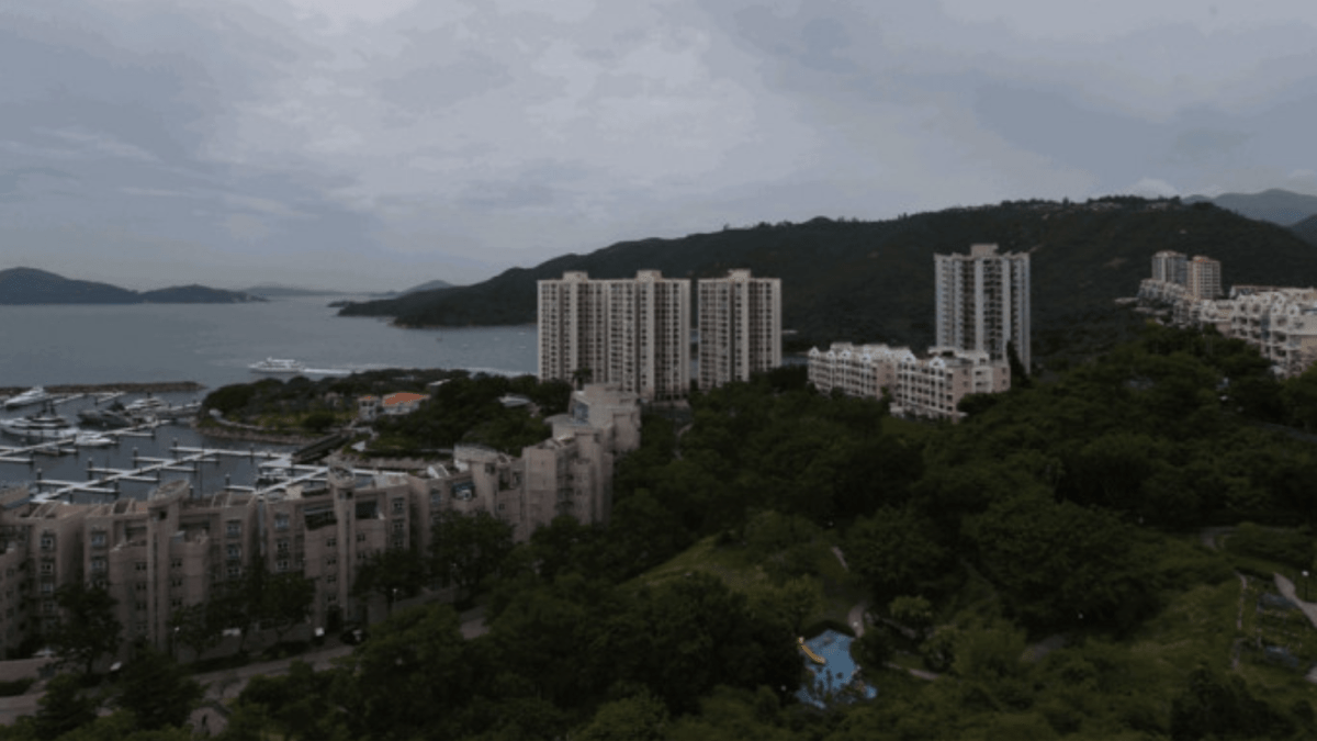 愉景灣單位遭爆竊 男戶主20萬元名錶及金飾等被偷
