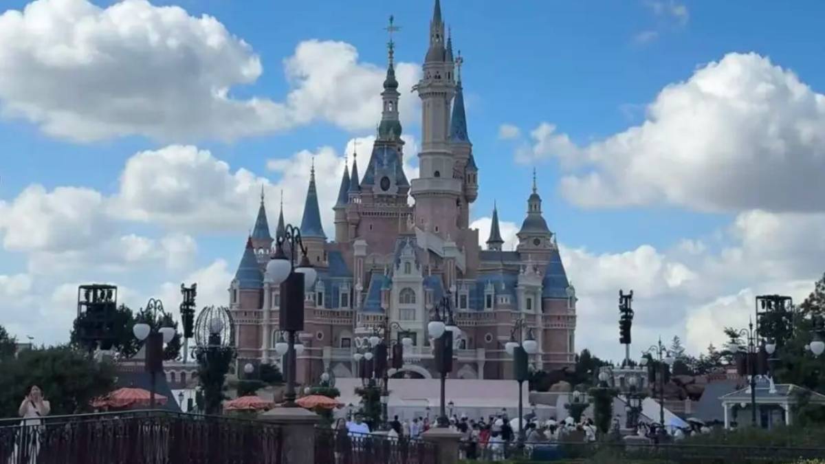 上海迪士尼客量累計破1億人次 將建第四座主題酒店 上海迪士尼客量累計破1億人次 將建第四座主題酒店