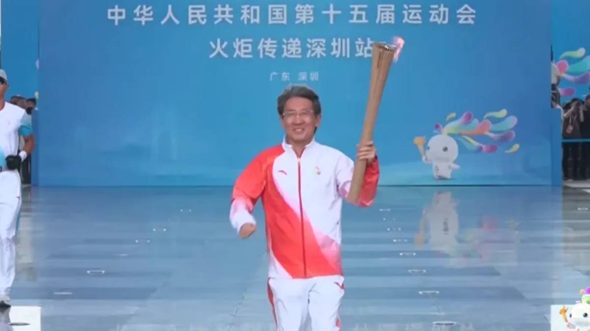 十五運會︱深圳傳火炬科學界群星閃耀 薛其坤、顏寧等在列 十五運會︱深圳傳火炬科學界群星閃耀 薛其坤、顏寧等在列