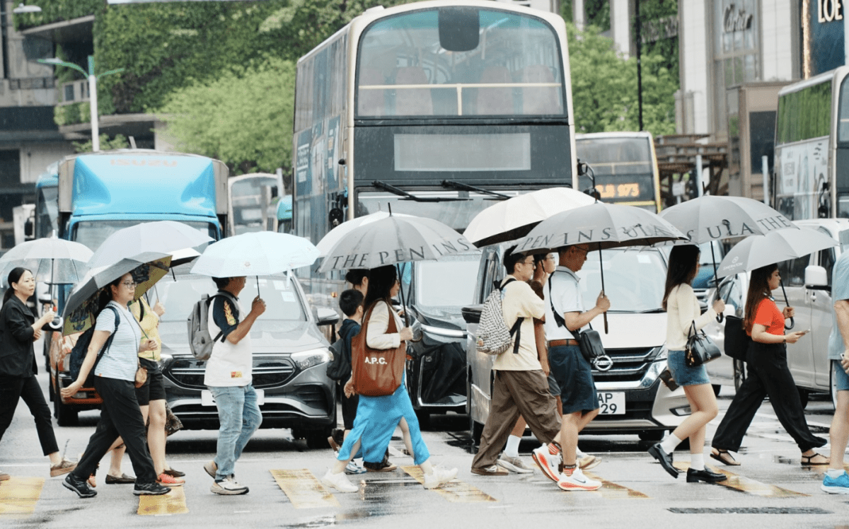雷雨又殺到！天文台凌晨12時45分發出黃色暴雨警告信號