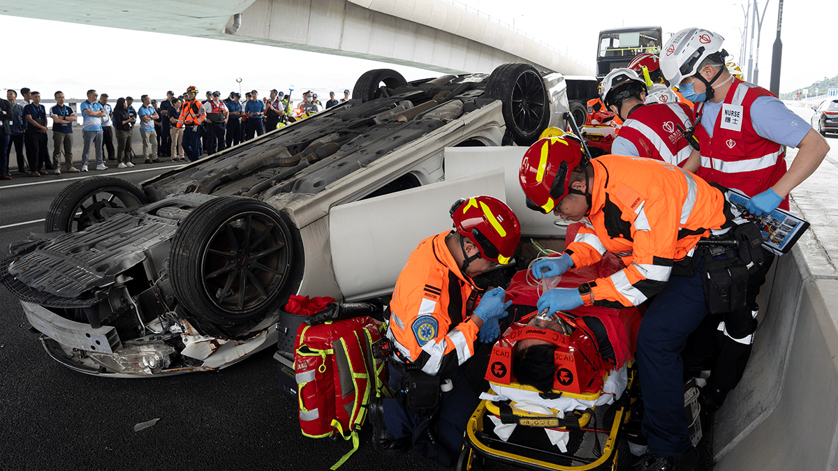 跨部門港珠澳大橋重大事故演習 模擬嚴重交通意外 提升應變及協調能力