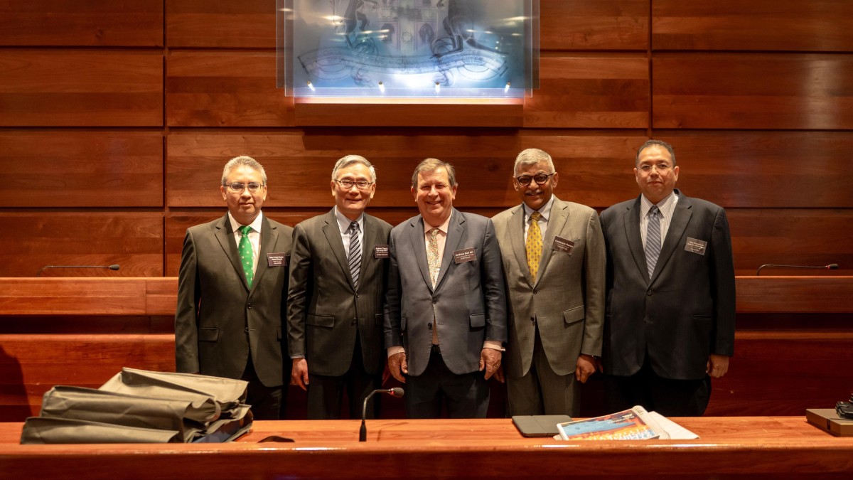 張舉能率團出席悉尼商業訴訟司法研討會  加強國際司法交流