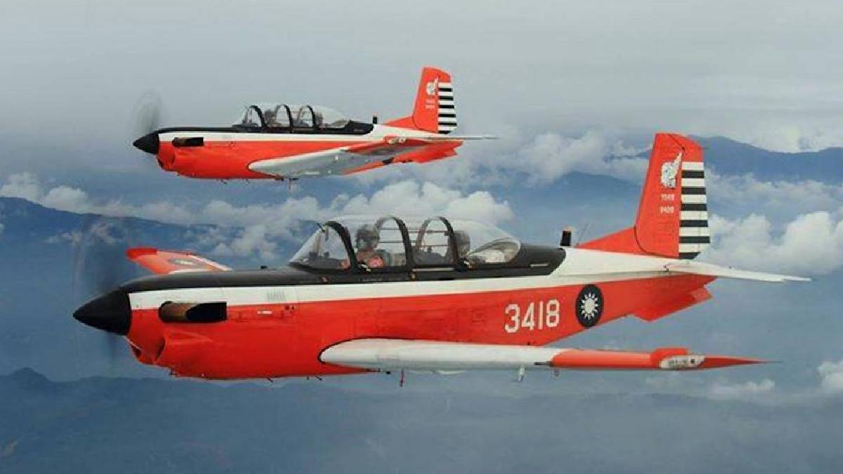 台T-34教練機岡山墜落  2中校殉職