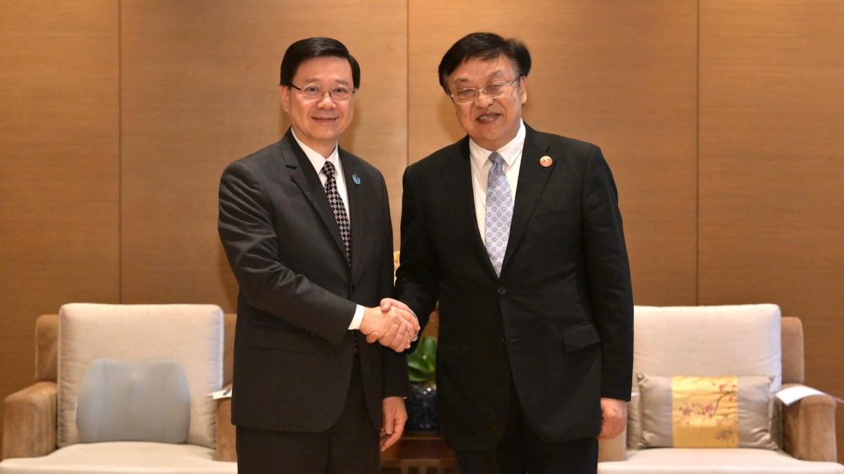 與海南省委書記馮飛會面 李家超：瓊港聯手可以優勢互補 建高效產業鏈