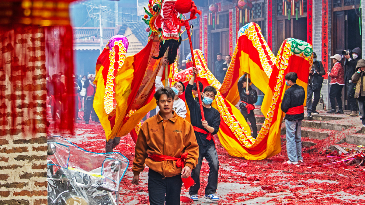 史上最長|內地2026年春節連放9日 點燃歐洲遊網民興奮作出行計劃 史上最長|內地2026年春節連放9日 點燃歐洲遊網民興奮作出行計劃