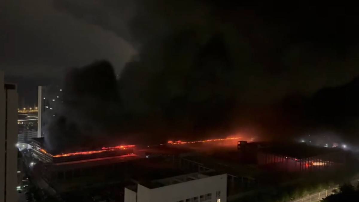 比亞迪︱深圳坪山工廠大火  濃煙衝天傷亡未明