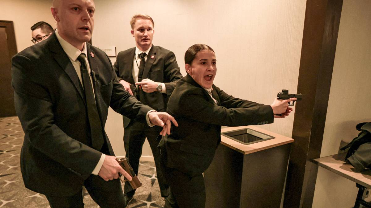 白宮記者晚宴遭射擊傳槍手被擊斃  特朗普被緊急疏散