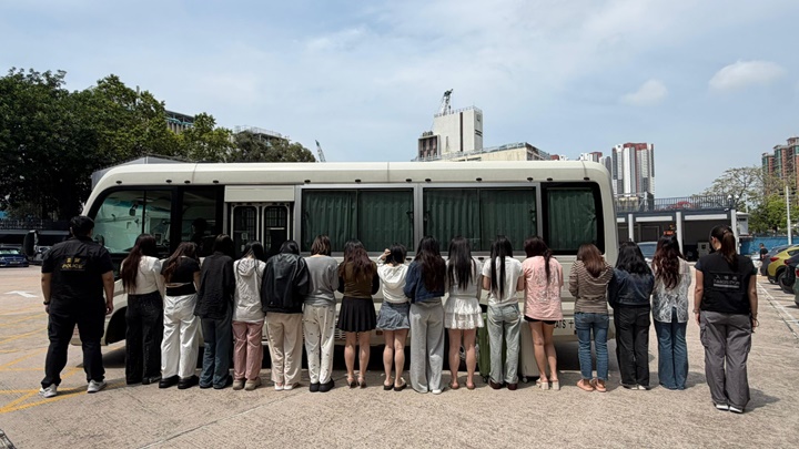 警元朗掃黃  拘25名內地女  最老53歲