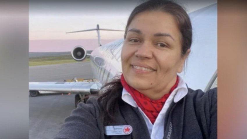 客機撞消防車 | 空姐「連人帶椅」飛出機外奇蹟生還 機師捨命急煞救全機獲封英雄