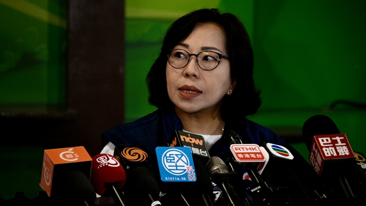 宏福苑執拾｜宏志閣居民5.13日起分5日上樓 麥美娟：每日開較少樓層避免塞?