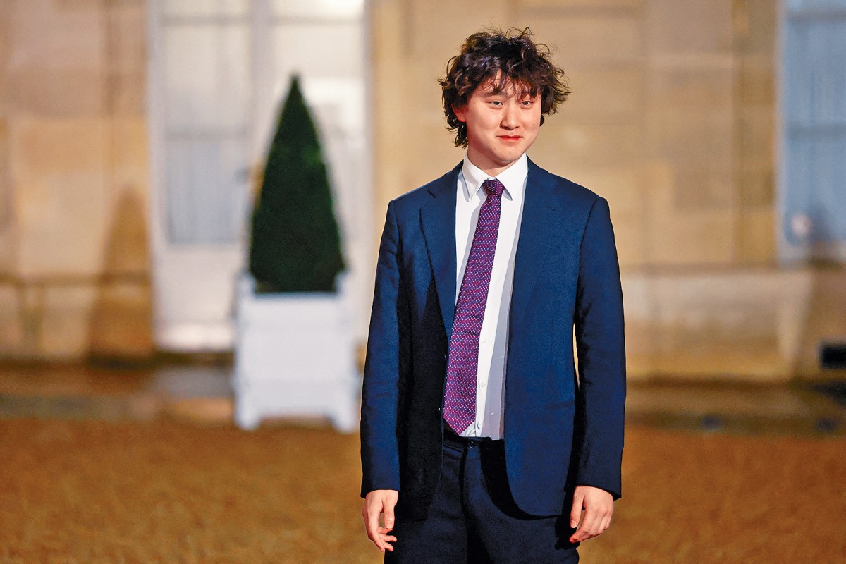 汪滔成全球最年輕白手興家富豪