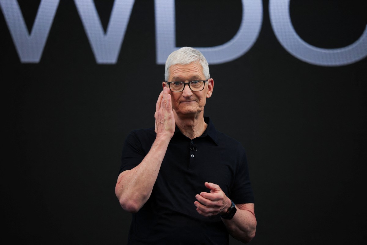 蘋果WWDC | 推全新Siri、升級AI戰略 庫克台上淚灑告別