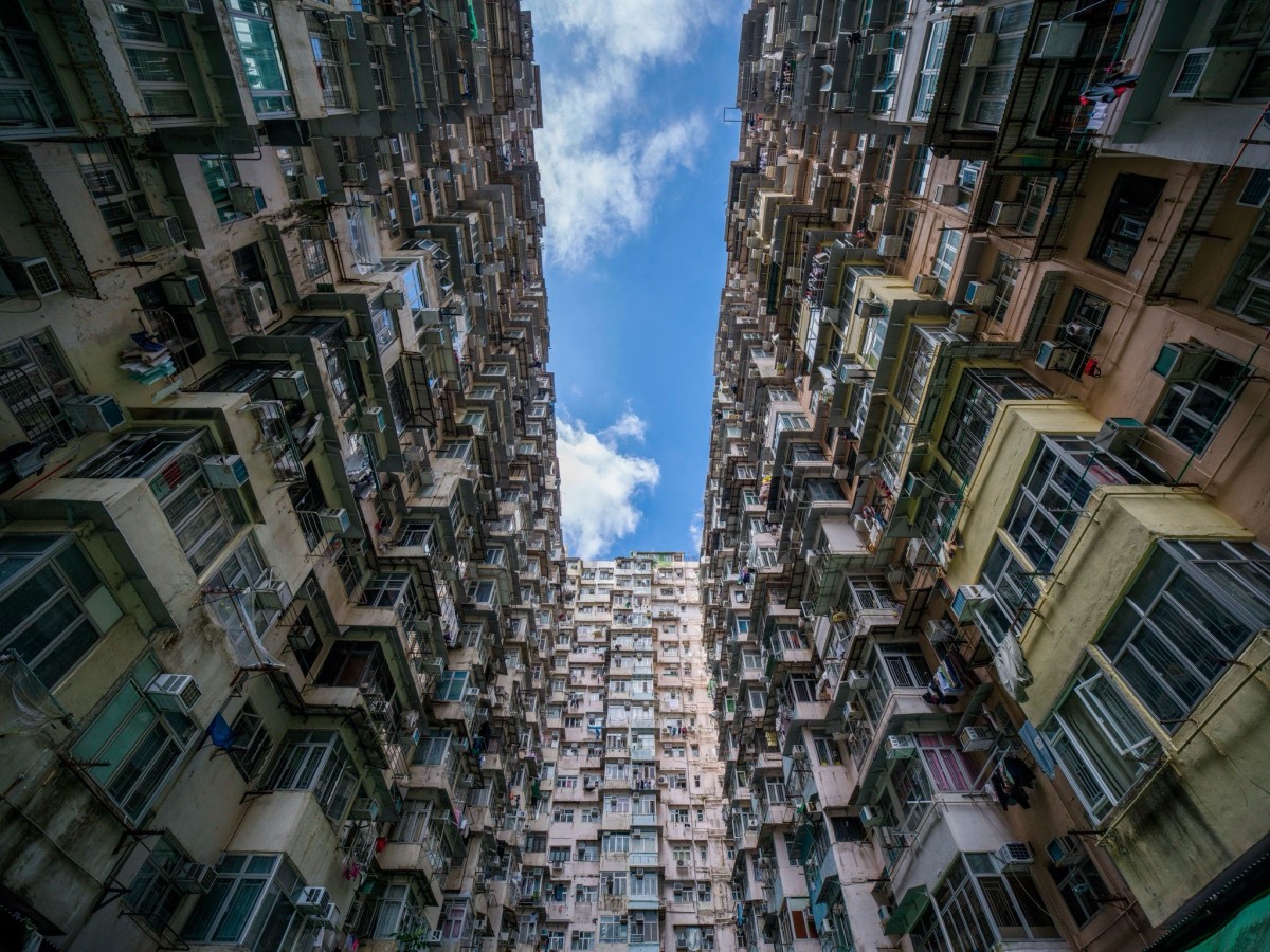 馮敏如 – 如影。隨影│城市中的怪獸大廈 馮敏如 – 如影。隨影│城市中的怪獸大廈