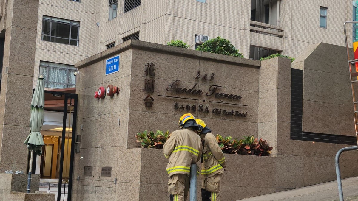 半山單位辦喜事露台燃點蠟燭 疑不慎打翻波及雜物 消防救熄無人傷