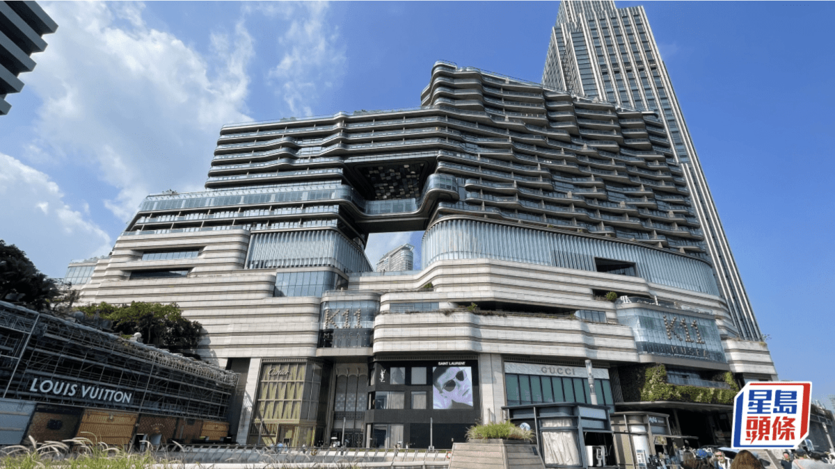 尖沙咀酒店開派對起爭執 內地女揮拳施襲 大馬男酒杯還擊雙雙被捕