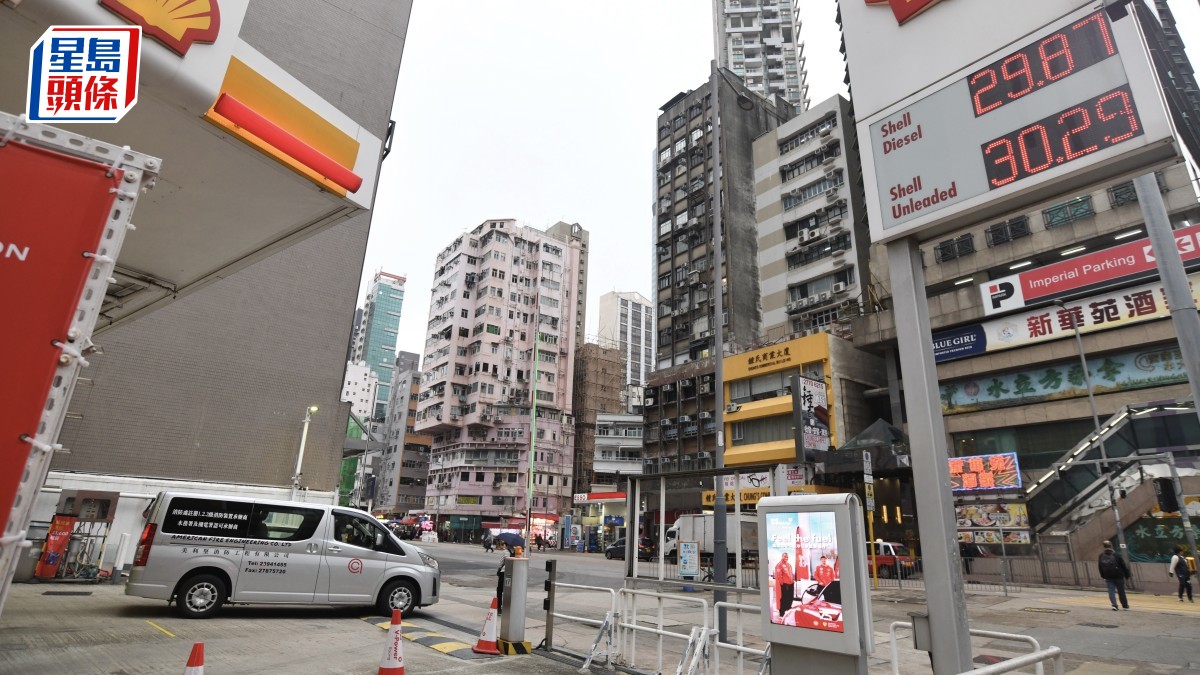 油價飆升|引入95汽油可降價?謝展寰:與98僅相差約一毫子 4.1起每周公布油公司折扣價與國際成品油售價 油價飆升|引入95汽油可降價?謝展寰:與98僅相差約一毫子 4.1起每周公布油公司折扣價與國際成品油售價