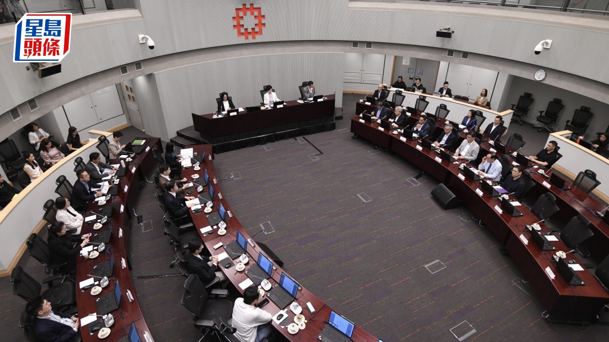 青年上樓︱張仁良：置業不需延後人生規劃 何永賢稱多思考資助房屋政策支援年輕人