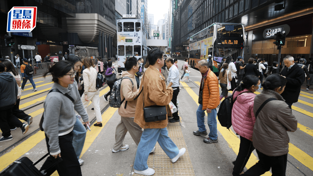 強積金本月人均蝕2.15萬元 跌幅料歷來第七大 積金評級籲保持冷靜並分散投資