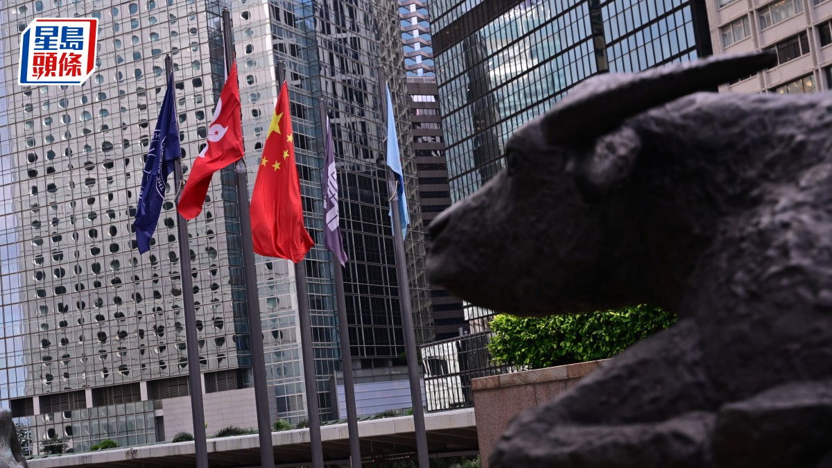 政府首11個月錄626億盈餘 財政儲備7169億