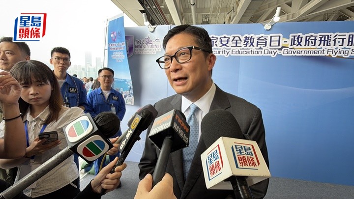 書店主涉售《黎智英傳》被捕  鄧炳強：有足夠證據就會採取行動