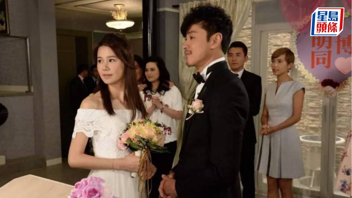 港人婚禮穿搭引熱議!僅穿T恤+牛仔褲出席 移加港人嘆「衣着要求極低」 網民憑4點反駁:十年都著唔到一次 港人婚禮穿搭引熱議!僅穿T恤+牛仔褲出席 移加港人嘆「衣着要求極低」 網民憑4點反駁:十年都著唔到一次