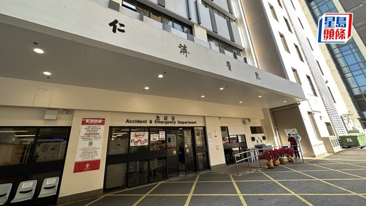 青衣男保安暈倒保安室 送院不治