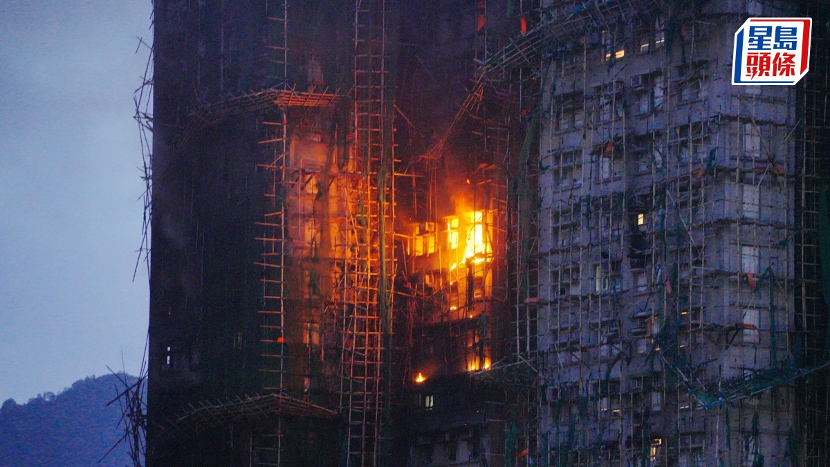 宏福苑聽證會｜落樓視察火勢後與妻子失聯 自責着妻「唔好落嚟」：早一兩分鐘打俾佢可能無事