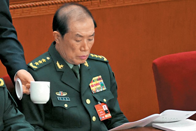 軍委副主席何衛東神隱7月落馬