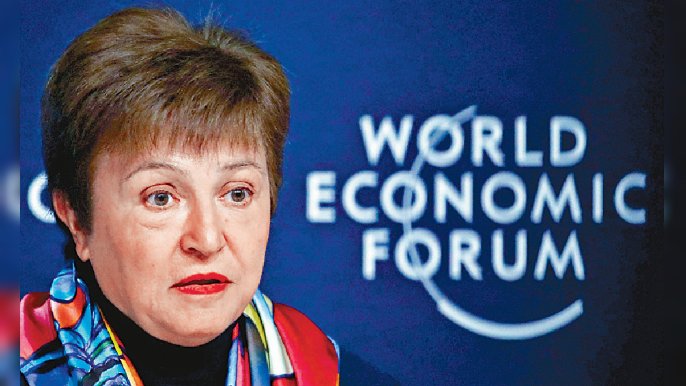 ■IMF總裁格奧爾基耶娃指，現在「清零」帶來的風險多於收益，並影響國家與世界的經濟復甦。  資料圖片
