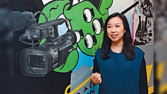 ﻿■李真怡坦言，商界近年已發現在網上宣傳的優勢，其中以年輕人的效果最明顯。