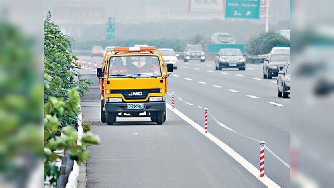 ■寧滬高速預期，淨利潤升71%至42億元。
