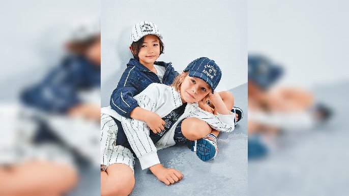 ■小朋友到時會穿上Emporio Armani Junior服飾同Dr. Kong健康鞋行天橋。
