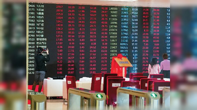 ■筆者認為，對於已持有大量中國股票和債券的投資者來說，中國股市明年表現有機會改善。資料圖片
