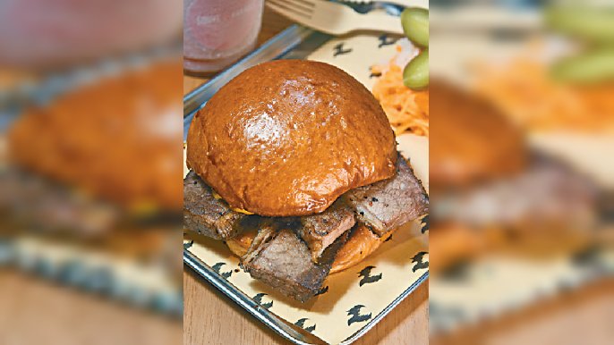 ■Signature Hot Brisket Bun $118