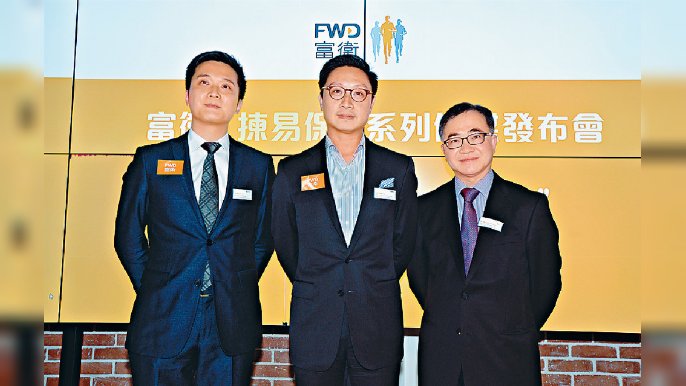 ﻿■記者會中找來香港醫生談新產品。