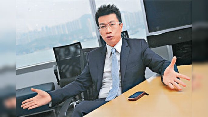 ■林國誠指手機功能多，同時要讓客戶感物超所值。