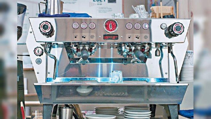Espresso咖啡機。  

