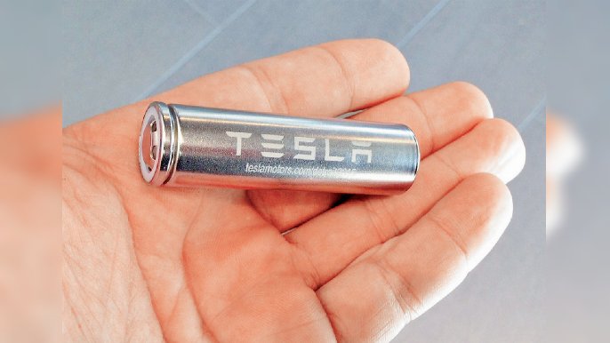 ■全球電動車龍頭特斯拉最近宣佈，旗下電動車系列（主要為Model 3）將使用磷酸鐵（LPF）鋰電池。