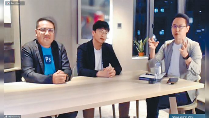 ■Newgig不時舉辦網上訪談，圖為Stephen（右）與Adobe代表探討數碼營銷及創意行業的工作發展。
