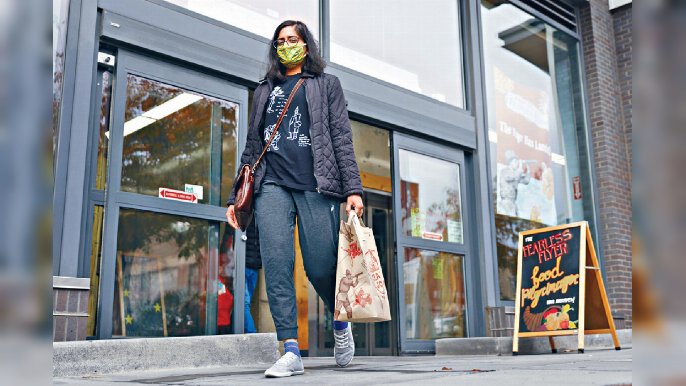 ■市场留意将公布的美国十月零售销售和就业市场情况作经济指标参考。