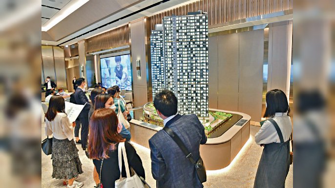 ■發展商群起推盤，新盤市場表現火熱。