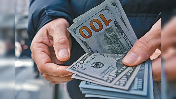 ■全球股市暴跌，避險貨幣美元上揚。美元昨日歐市，升至96.92水平，趨勢往上。
