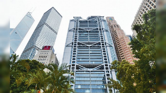 ■筆者預計香港銀行股的淨息差，有望超越2019年水平。資料圖片
