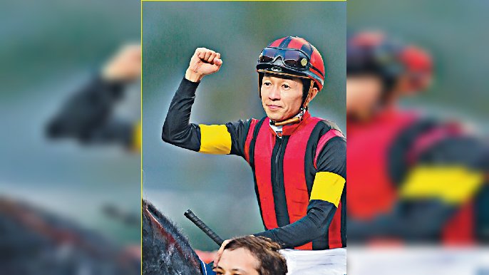 ■武豊「馬死落地行」買咗人生第一部智能電話。
